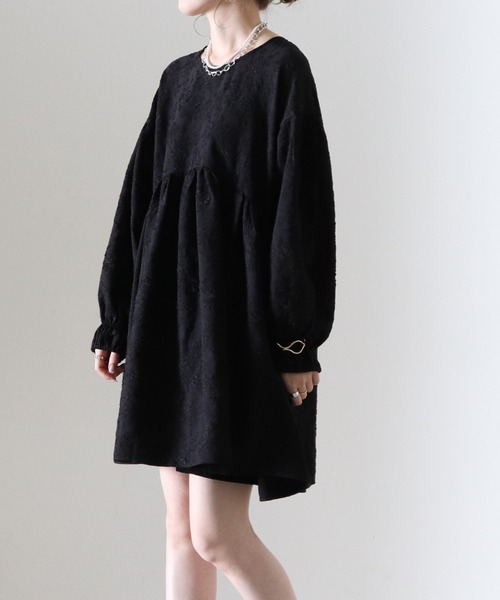 Cheek（チーク）の「花柄膨れジャガードフレアブラウス（チュニック・レディース・アイボリー/ブラック/ブラウン・MEDIUM）」の18枚目の写真