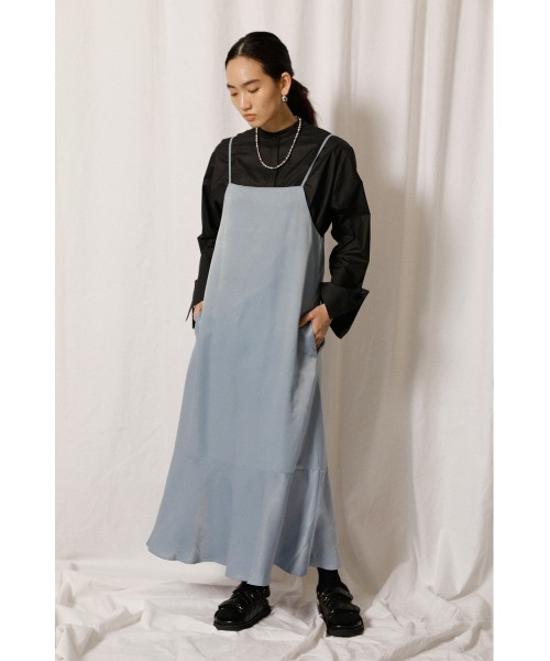 crie conforto（クリーコンフォルト）の「裾フレアバックリボンキャミワンピース（ワンピース・レディース・ライトブルー/ブラウン/ライトカーキ・SMALL/MEDIUM）」の3枚目の写真