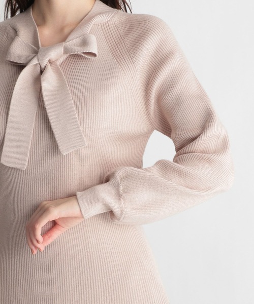 Andemiu(アンデミュウ)の「【吸湿発熱機能付き】リブボウタイ2WAYニット239202(ニット/セーター・レディース・ブラック/ブルー/ベージュ・FREE)」の20枚目の写真