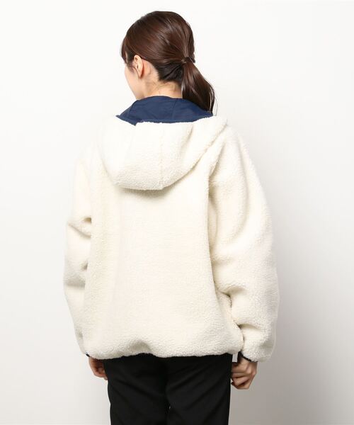 Kappa(カッパ)の「Kappa/カッパ ビッグシルエット リバーシブル シープボアフリース フードブルゾン/ジップアップパーカー(ブルゾン・メンズ・チャコールグレー/オフホワイト/アイボリー・M/L/XL)」の6枚目の写真