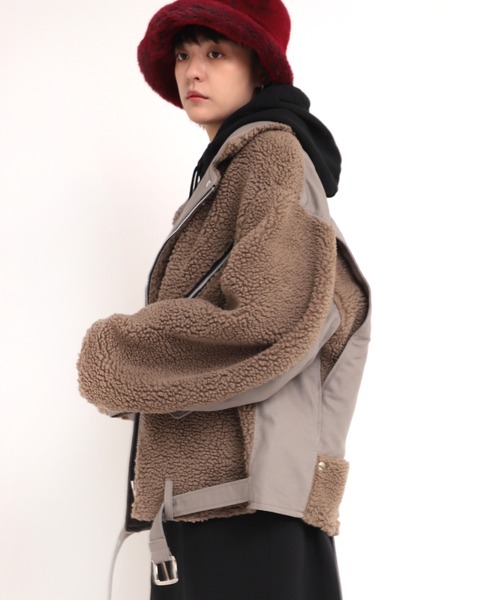 RNA（アールエヌエー）の「J2002 ボアコンビＢＩＧライダース（ライダースジャケット・レディース・ベージュ/キナリ/ブラック・MEDIUM）」の7枚目の写真