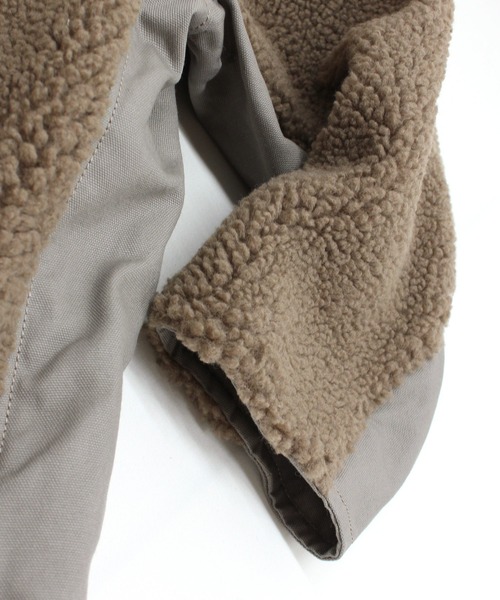 RNA（アールエヌエー）の「J2002 ボアコンビＢＩＧライダース（ライダースジャケット・レディース・ベージュ/キナリ/ブラック・MEDIUM）」の15枚目の写真