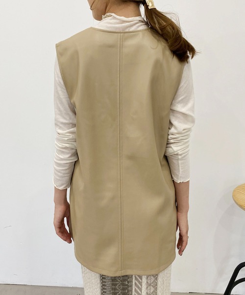 CAPRICIEUX LE'MAGE（カプリシューレマージュ）の「フェイクレザーベスト（ベスト・レディース・ブラック/ベージュ・FREE）」の5枚目の写真