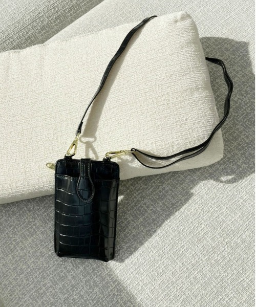 PairPair(ペアペア)の「スマホショルダーバッグ(ショルダーバッグ・レディース・ブラック・FREE)」の5枚目の写真