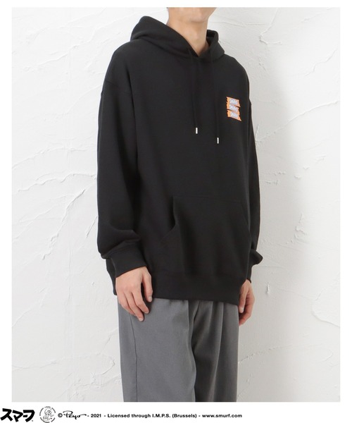 Mac-House(マックハウス)の「Smurf スマーフ プリント 裏毛スウェットプルオーバーパーカー(パーカー・メンズ・アイボリー/グリーン/ブラック・L/M)」の8枚目の写真