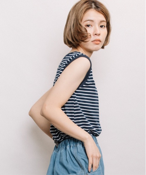 refinedworks(リファインドワークス)の「配色ボーダータンク(タンクトップ・レディース・ネイビー/ベージュ系その他/ブルー系その他・FREE)」の10枚目の写真