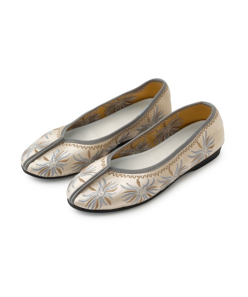 SALON adam et rope'(サロン アダム エ ロペ)の「刺繍チャイナシューズ(その他シューズ・レディース・ベージュ/ピンク・38/39/37)」の16枚目の写真