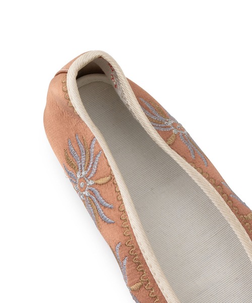 SALON adam et rope'(サロン アダム エ ロペ)の「刺繍チャイナシューズ(その他シューズ・レディース・ベージュ/ピンク・38/39/37)」の21枚目の写真