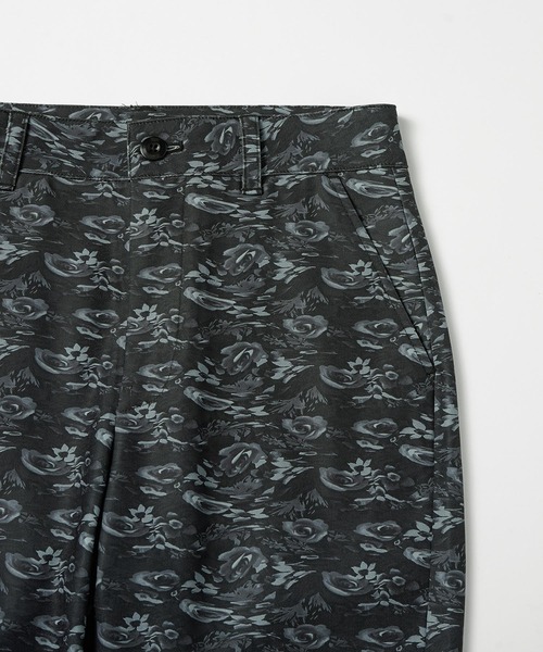 X-girl（エックスガール）の「FLORAL CAMO PANTS/花柄×カモフラ柄　総柄フレアパンツ（その他パンツ・レディース・ブラック/ブラウン・S/M/XS）」の20枚目の写真