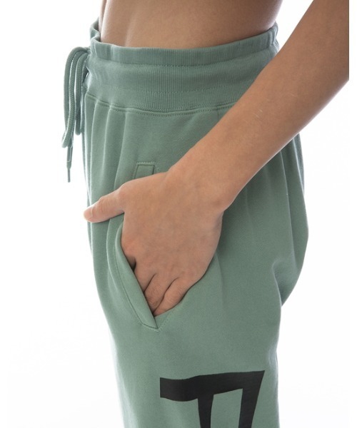 RVCA(ルーカ)の「RVCA メンズ BIG RVCA FLEECE PANT スウェットパンツ【2022年春夏モデル】ルーカロゴスウェットパンツ(スウェットパンツ・メンズ・ブラック/モスグリーン/ラベンダー・SMALL/MEDIUM/LARGE)」の11枚目の写真