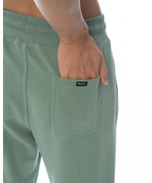 RVCA(ルーカ)の「RVCA メンズ BIG RVCA FLEECE PANT スウェットパンツ【2022年春夏モデル】ルーカロゴスウェットパンツ(スウェットパンツ・メンズ・ブラック/モスグリーン/ラベンダー・SMALL/MEDIUM/LARGE)」の13枚目の写真