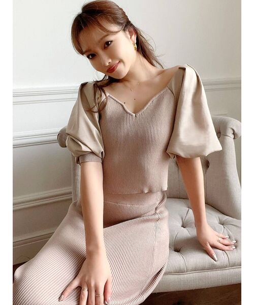 RESEXXY(リゼクシー)の「ハートネックニットトップス【セットアップ着用可能】(ニット/セーター・レディース・ブルー/ブラック/アイボリー/ベージュ・FREE)」の6枚目の写真