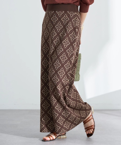 earth music&ecology(アースミュージックアンドエコロジー)の「ジャガードタイトスカート(スカート・レディース・ブラック/ベージュ/ブラウン・FREE)」の3枚目の写真