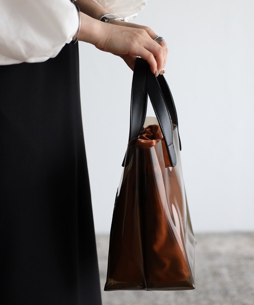 GUSCIO（グッシオ）の「【グッシオベーシック】PVCクリアトートバッグ　巾着付（トートバッグ・レディース・アイボリー/ブラック/グレイッシュベージュ/グレー/ホワイト・FREE）」の22枚目の写真