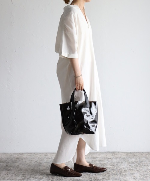 GUSCIO（グッシオ）の「【グッシオベーシック】PVCクリアトートバッグ　巾着付（トートバッグ・レディース・アイボリー/ブラック/グレイッシュベージュ/グレー/ホワイト・FREE）」の16枚目の写真