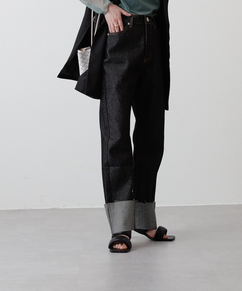 COLONY 2139（コロニートゥーワンスリーナイン）の「リジットデニムロールアップパンツ（デニムパンツ・レディース・ブラック/インディゴブルー・SMALL/MEDIUM）」の3枚目の写真