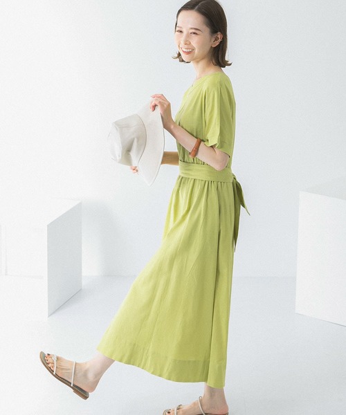 URBAN RESEARCH ROSSO WOMEN（アーバンリサーチ　ロッソ）の「『UR GREEN』2WAYウエストマークワンピース（ワンピース・レディース・チャコールグレー/パープル系その他/イエロー系その他・FREE）」の14枚目の写真