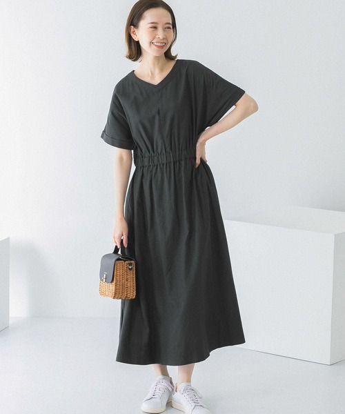 URBAN RESEARCH ROSSO WOMEN（アーバンリサーチ　ロッソ）の「『UR GREEN』2WAYウエストマークワンピース（ワンピース・レディース・チャコールグレー/パープル系その他/イエロー系その他・FREE）」の17枚目の写真