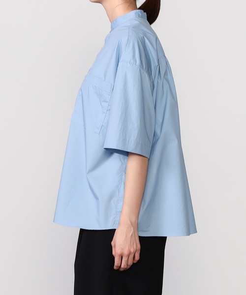 Morris & Sons(モリスアンドサンズ)の「MORRIS & SONS | バックギャザーバンドカラーシャツ WOMEN(シャツ/ブラウス・レディース・ブルー/ホワイト/ベージュ/ブラック・0)」の14枚目の写真