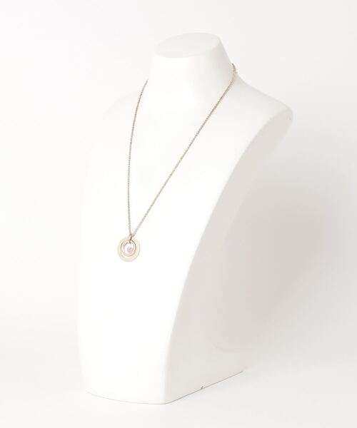 TOMMY HILFIGER（トミーヒルフィガー）の「【Tommy Hilfiger/トミーヒルフィガー】ネックレス ロゴ サークル ペンダント / ローズゴールド×ゴールド（ネックレス・レディース・ピンクゴールド・FREE）」の3枚目の写真