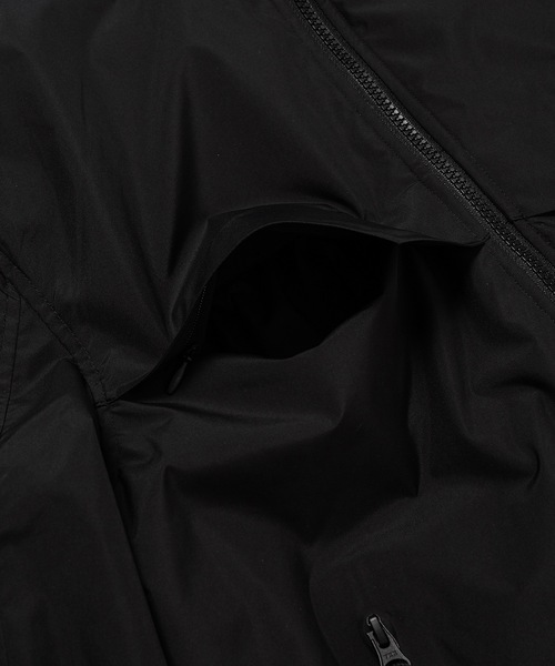 A-COLD-WALL*(アコールドウォール)の「NEPHIN STORM JACKET(その他アウター・メンズ・ブラック・M/L/XL)」の3枚目の写真