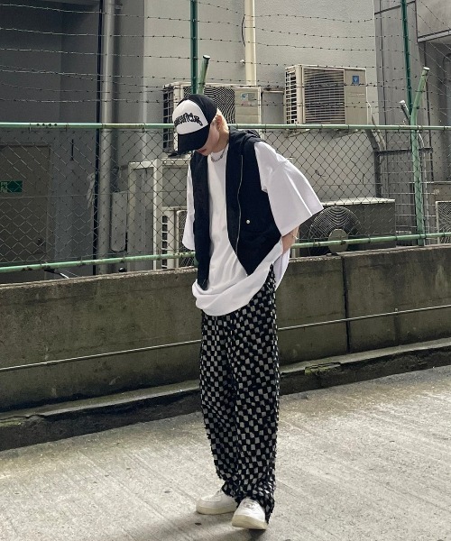 XU（エックスユー）の「【XU/エックスユー】sleeveless zip up hoodie/スリーブレス ジップアップ フーディー ベスト チョッキ風 フード ストリート（その他トップス・レディース・ブラック/グレー・ONE SIZE）」の15枚目の写真