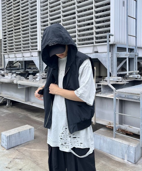 XU（エックスユー）の「【XU/エックスユー】sleeveless zip up hoodie/スリーブレス ジップアップ フーディー ベスト チョッキ風 フード ストリート（その他トップス・レディース・ブラック/グレー・ONE SIZE）」の19枚目の写真