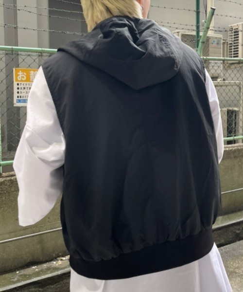 XU（エックスユー）の「【XU/エックスユー】sleeveless zip up hoodie/スリーブレス ジップアップ フーディー ベスト チョッキ風 フード ストリート（その他トップス・レディース・ブラック/グレー・ONE SIZE）」の18枚目の写真