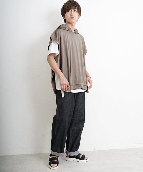 MinoriTY（マイノリティ）の「【MinoriTY】サイドオープンジレパーカー パーカーベスト/ノースリーブ 半袖 メンズ 秋服 秋服（ベスト・メンズ・ブラック/カーキ/グレイッシュベージュ・M/L）」の4枚目の写真