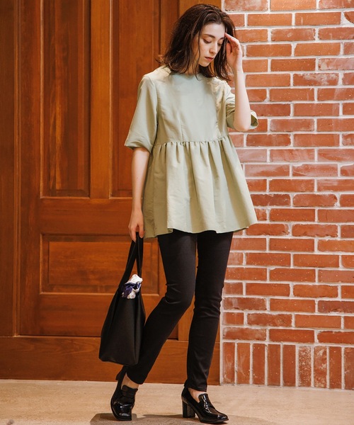 OPAQUE.CLIP（オペークドットクリップ）の「◆ペプラムブラウス【WEB限定サイズ】（シャツ/ブラウス・レディース・ダークネイビー/ブルー/オリーブ/オフホワイト・38/40/42/36）」の14枚目の写真