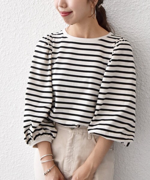 SHIPS any(シップス エニィ)の「SHIPS any:〈ウォッシャブル〉ボリューム スリーブ プルオーバー◇(Tシャツ/カットソー・レディース・オフホワイト/ブラック/その他・ONE SIZE)」の3枚目の写真