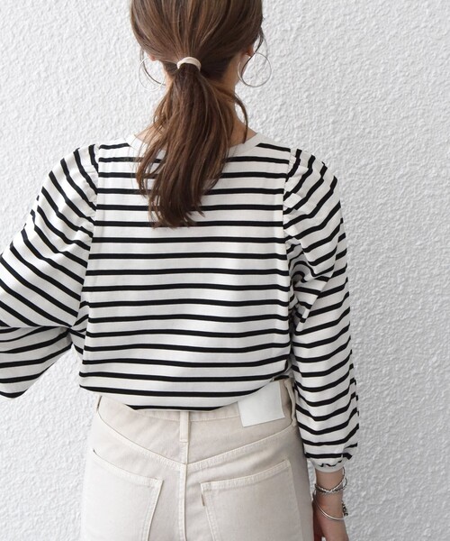 SHIPS any(シップス エニィ)の「SHIPS any:〈ウォッシャブル〉ボリューム スリーブ プルオーバー◇(Tシャツ/カットソー・レディース・オフホワイト/ブラック/その他・ONE SIZE)」の7枚目の写真