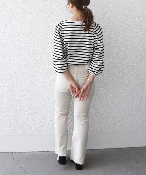 SHIPS any(シップス エニィ)の「SHIPS any:〈ウォッシャブル〉ボリューム スリーブ プルオーバー◇(Tシャツ/カットソー・レディース・オフホワイト/ブラック/その他・ONE SIZE)」の4枚目の写真