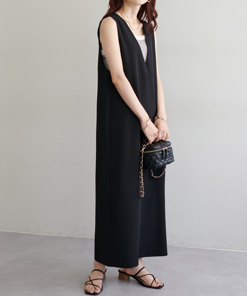 DISCOAT(ディスコート)の「深Vジャンスカ(ジャンパースカート・レディース・ブラック/モカ/ベージュ・FREE)」の5枚目の写真