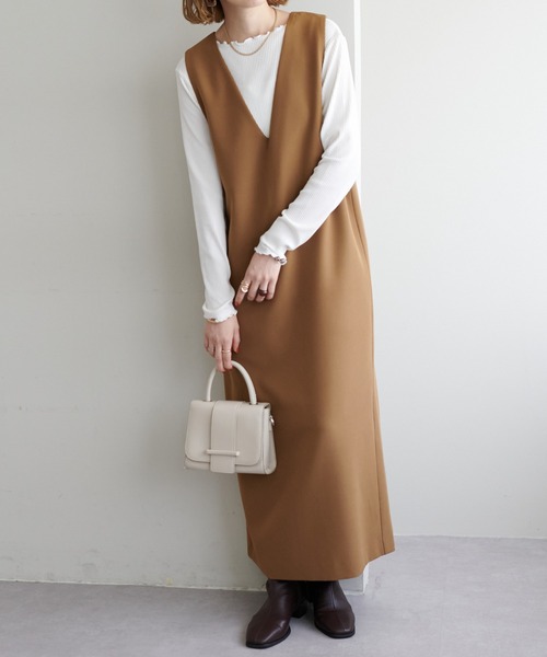 DISCOAT(ディスコート)の「深Vジャンスカ(ジャンパースカート・レディース・ブラック/モカ/ベージュ・FREE)」の17枚目の写真