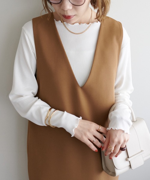 DISCOAT(ディスコート)の「深Vジャンスカ(ジャンパースカート・レディース・ブラック/モカ/ベージュ・FREE)」の21枚目の写真