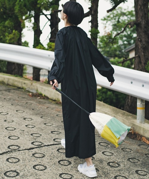 haco!(ハコ)の「欲張りにかわいさ便利さ詰め込んだ!どこへ行くにもウキウキする異素材ミックス巾着バッグ YEAH RIGHT!! for haco!(ハンドバッグ・レディース・ホワイト・ONE SIZE)」の6枚目の写真