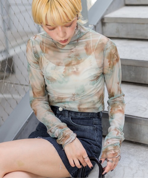 SpRay(スプレイ)の「水彩柄シアーボトルネックカットソー(Tシャツ/カットソー・レディース・アイボリー/グレイッシュベージュ/レンガ・FREE)」の7枚目の写真