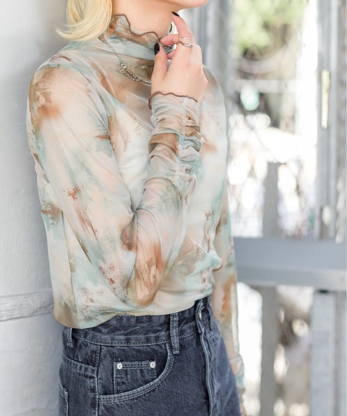 SpRay(スプレイ)の「水彩柄シアーボトルネックカットソー(Tシャツ/カットソー・レディース・アイボリー/グレイッシュベージュ/レンガ・FREE)」の9枚目の写真