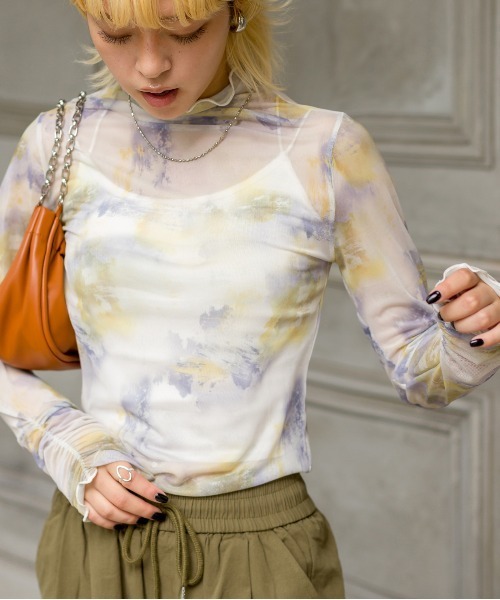 SpRay(スプレイ)の「水彩柄シアーボトルネックカットソー(Tシャツ/カットソー・レディース・アイボリー/グレイッシュベージュ/レンガ・FREE)」の15枚目の写真