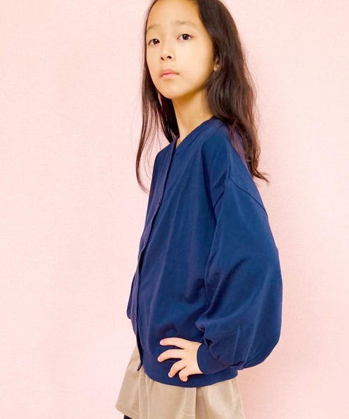 THE CASUAL（カジュアル）の「2WAYドルマンカーデ（カーディガン/ボレロ・キッズ・ブラック/チャコール/杢グレー/ダークグリーン/オフホワイト/ネイビー/マスタード/ベージュ・140cm/160cm/150cm/120cm/110cm/130cm）」の19枚目の写真