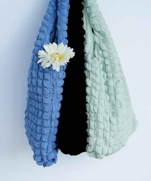 IAMUSE（アイアミューズ）の「ぽこぽこトートバッグ S0772【IAMUSE】（トートバッグ・レディース・ミント/ライラック/ブルーグレー/ブラック/オフホワイト・FREE）」の8枚目の写真