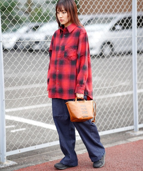 vasco(ヴァスコ)の「vasco ヴァスコ LEATHER MAIL PURSE BAG-SMALL レザー ポストマンバッグ 巾着バッグ(トートバッグ・メンズ・キャメル/オリーブ/ベージュ・FREE)」の19枚目の写真