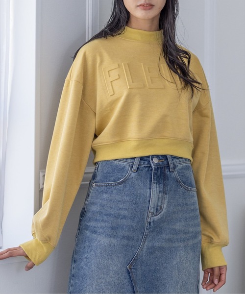 clear（クリア）の「エンボスロゴショート丈スウェットトップス（スウェット・レディース・ブラック/イエロー/グリーン/アイボリー・F）」の4枚目の写真