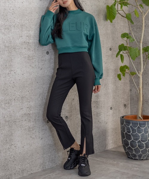 clear（クリア）の「エンボスロゴショート丈スウェットトップス（スウェット・レディース・ブラック/イエロー/グリーン/アイボリー・F）」の14枚目の写真