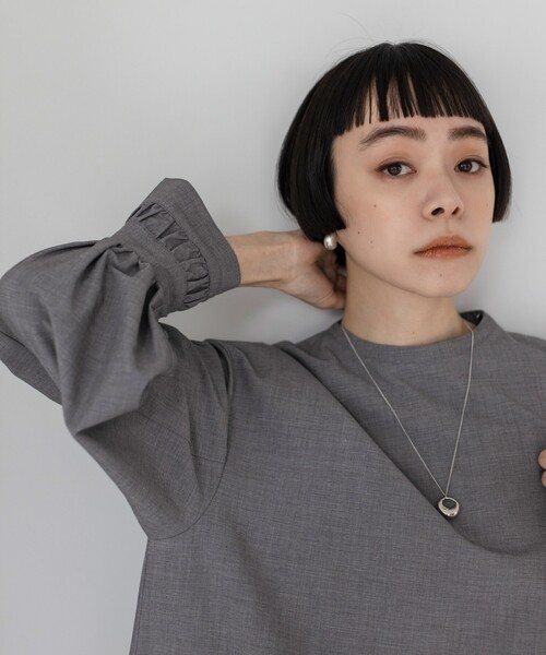 THE SHOP TK （ザ ショップ ティーケー ）の「◆【セレモニー/入卒/ONOFF対応/洗える】ダブルカフスサックワンピース（ワンピース・レディース・グレー/ブラック・12/13/14）」の6枚目の写真