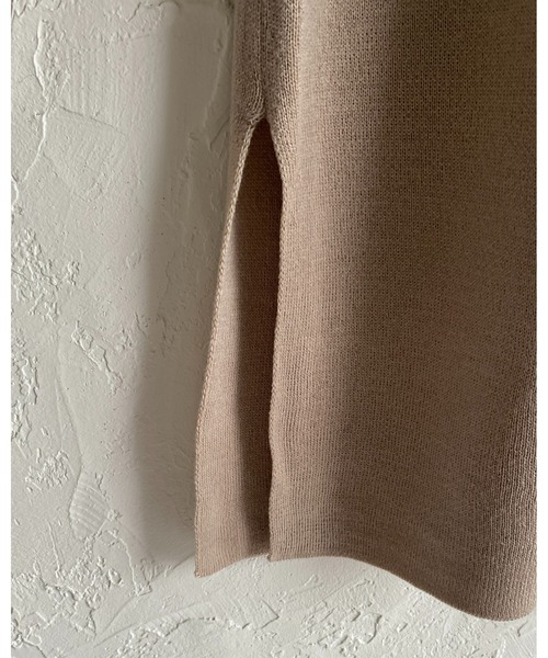 She's Closet(シーズクローゼット)の「深Vネックサイドスリットカフタンロングニットワンピース(ワンピース・レディース・ブラック/グレイッシュベージュ/アイボリー・FREE)」の6枚目の写真