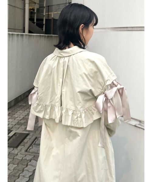 merry jenny（メリージェニー）の「リボンカットアウトコート（トレンチコート・レディース・アイボリー/ライトブルー・FREE）」の6枚目の写真