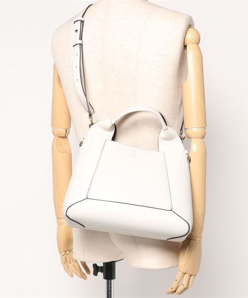 FURLA GILDA M TOTE ハンドバッグ 楽天市場】FURLA フルラ GILDA M TOTE ハンドバッグ ショルダー
