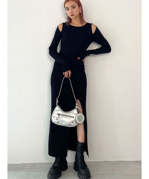 EMODA（エモダ）の「カーブスリットマキシニットワンピース（ワンピース・レディース・グレー/ブラック/ベージュ・FREE）」の14枚目の写真